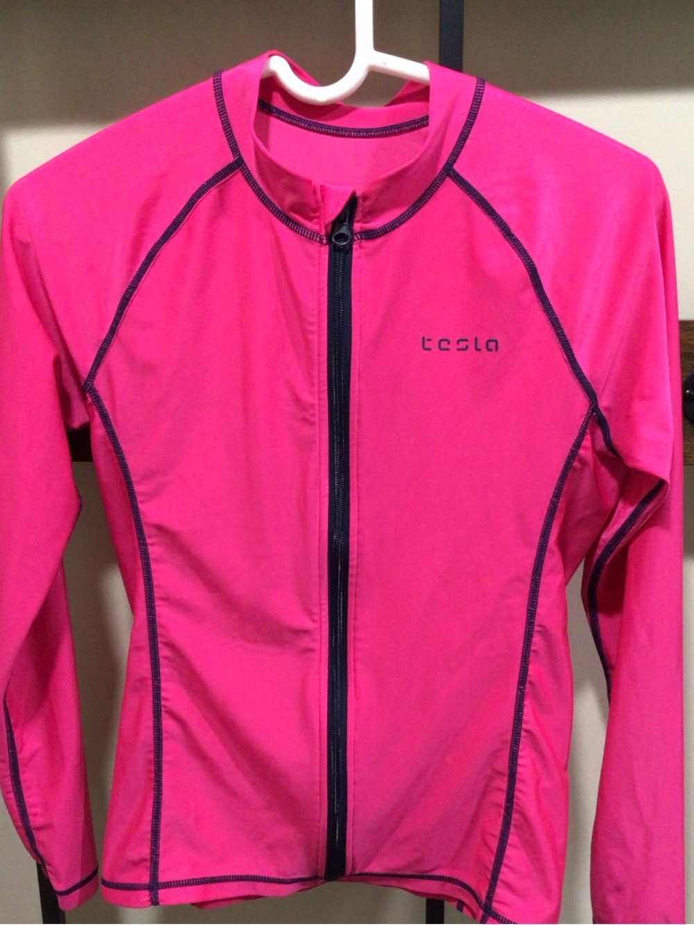 Tesla Women's Full Zip Lightweight Jacket pink Size M Outerwear Yoga Rash Guard